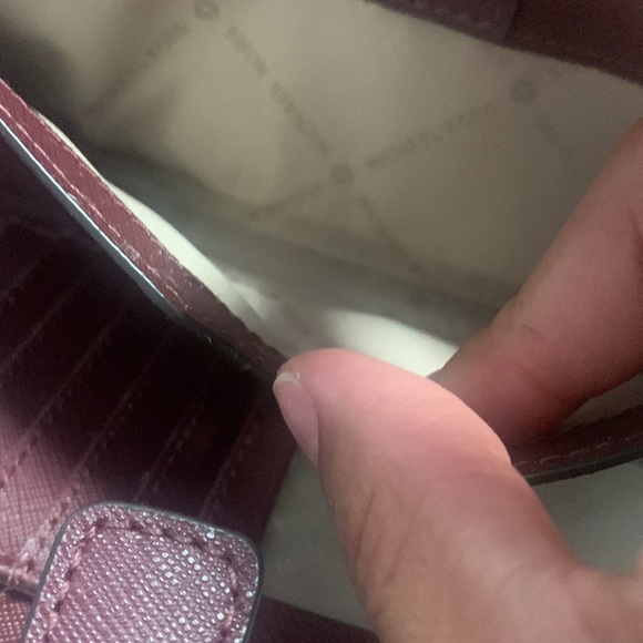 Safiano Leather wine Michael Kors Leather Phone Wristlet. Removable holder - Picture 3 of 6